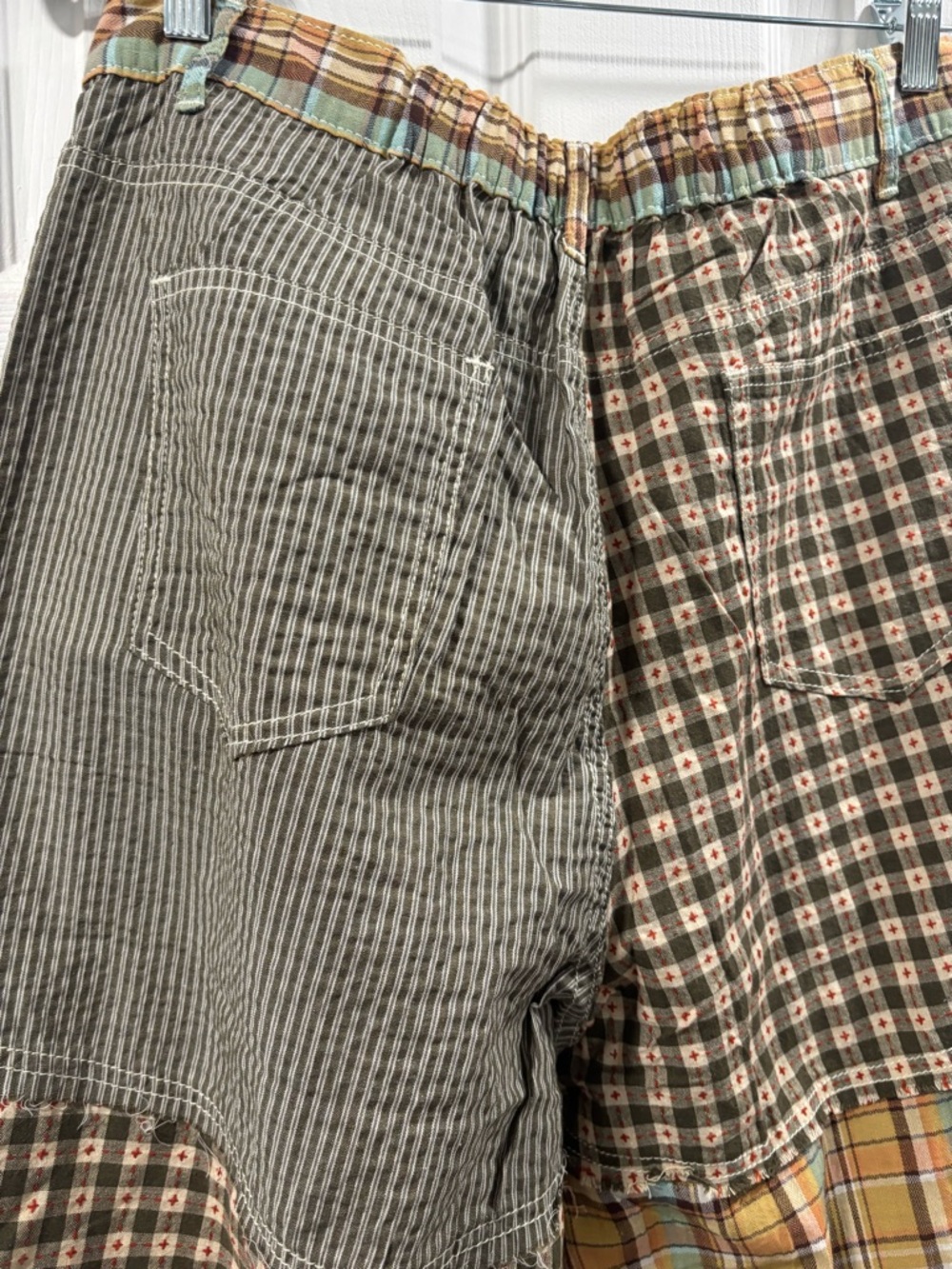 POL Patchwork Wide-Leg pants in Brown, Cream, Green - Picture 6 of 9